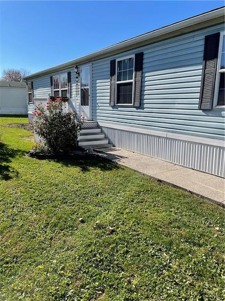 122 Greenbriar Dr N, Bath, PA 18014