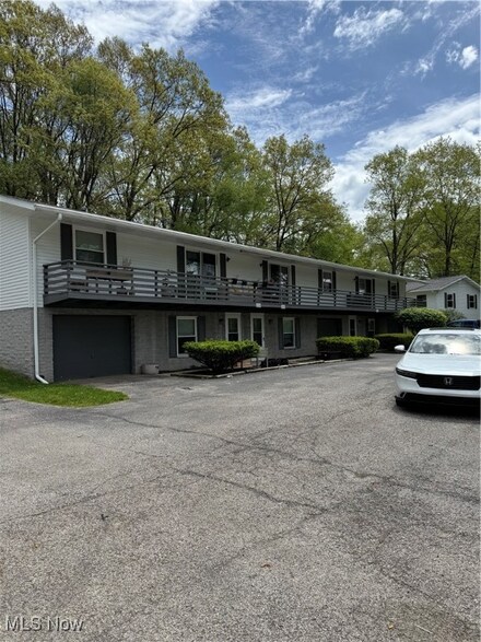 3029 N Turkeyfoot Rd Unit 3037, Akron, OH 44319