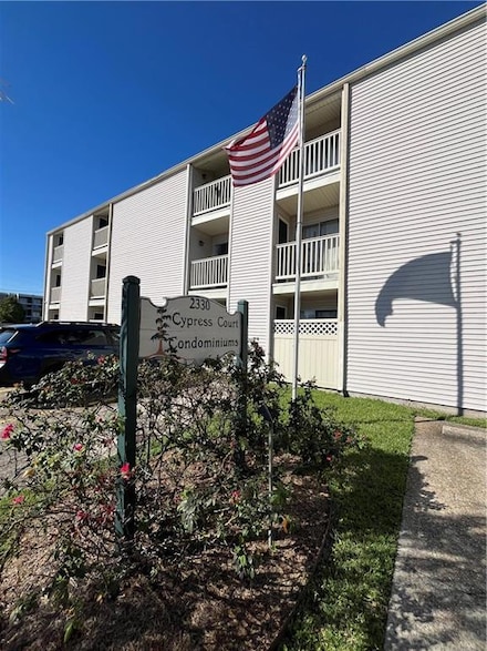 2330 Edenborn Ave Unit 304, Metairie, LA 70001