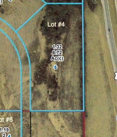 5415 N Pointe Dr, Saint Joseph, MO 64506
