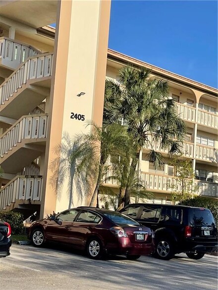 2405 Antigua Cir Unit J3, Coconut Creek, FL 33066
