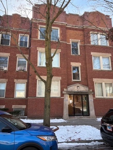1521 E 68th St Unit 1, Chicago, IL 60637