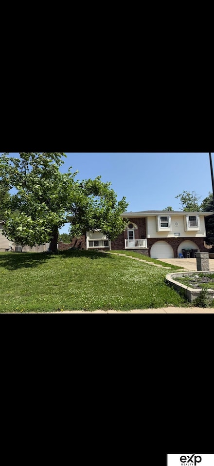 14032 Pierce St, Omaha, NE 68144