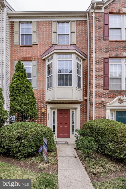 5857 Pearson Ln, Alexandria, VA 22304