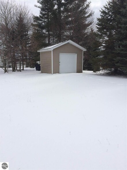 VL Martin St, McBain, MI 49657