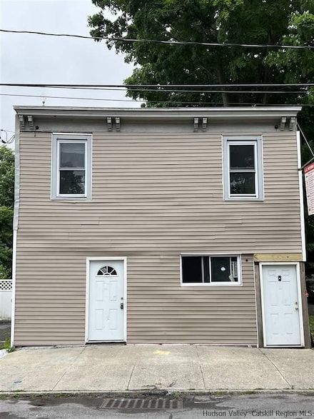73-75 Furnace St, Kingston, NY 12401