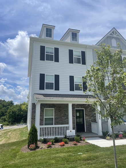 446 Blair Rd, Lavergne, TN 37167