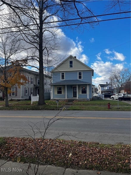 150 N Main St, Creston, OH 44217