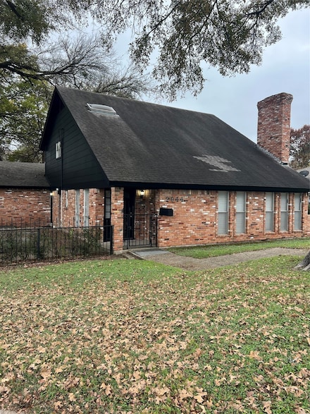 2944 King Cole Dr, Dallas, TX 75216