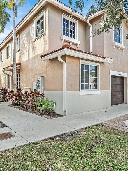 21001 NW 14th Place Unit 145, Miami, FL 33169