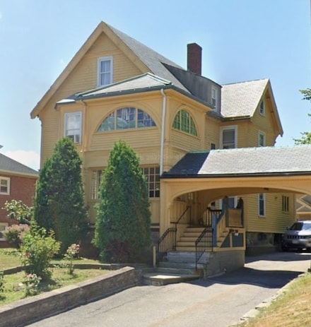 664 Washington St, Brighton, MA 02135