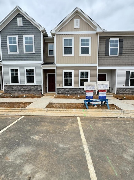 1038 Bristol Arch Dr, Graham, NC 27253