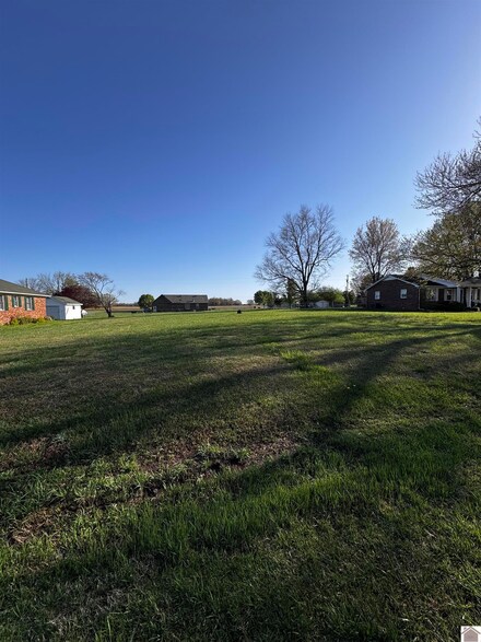 Lot 21 Grove Ln, Murray, KY 42071