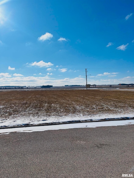 100 Hamilton St, Atkinson, IL 61235