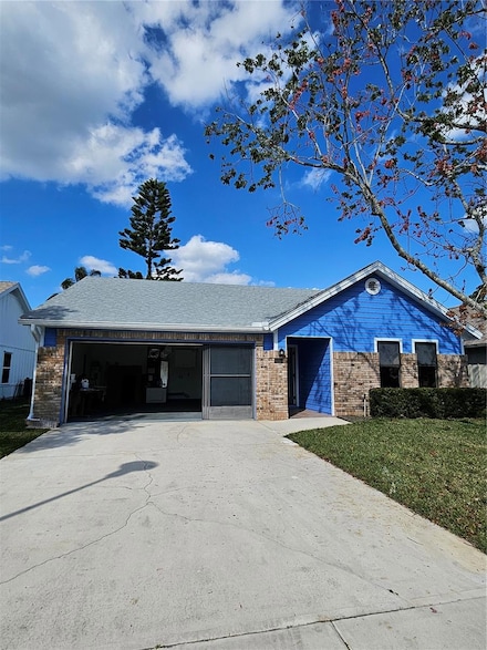 703 Pine Shores Cir, New Smyrna Beach, FL 32168