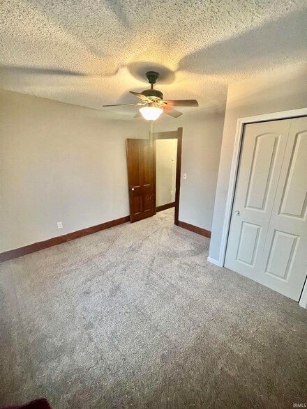 555 Lincoln Ave, Huntington, IN 46750