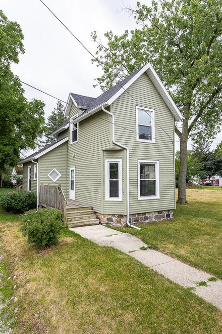 309 W High St, Jackson, MI 49203