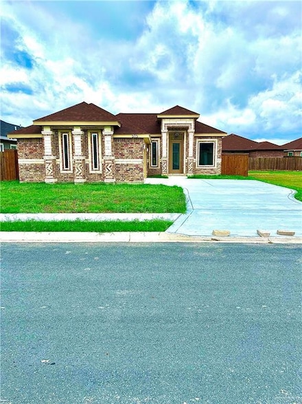 515 Pine Oak St, Donna, TX 78537