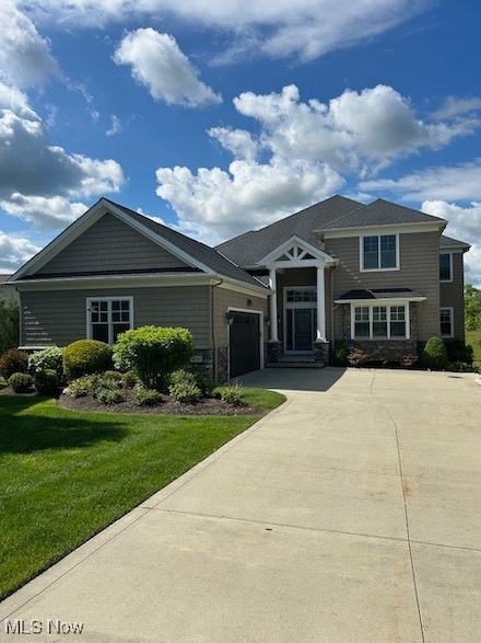450 Acacia Cir, Cleveland, OH 44124