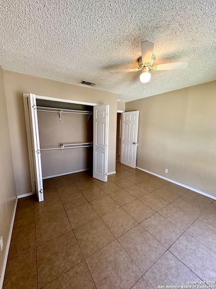 10531 Starcrest Dr, San Antonio, TX 78217