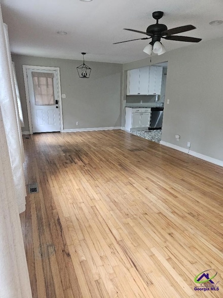 556 Rogers Dr, Macon, GA 31204