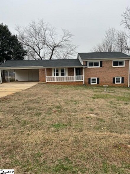 123 Campton Cir, Inman, SC 29349
