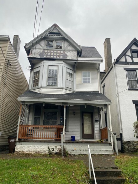 1613 Greenup St, Covington, KY 41011