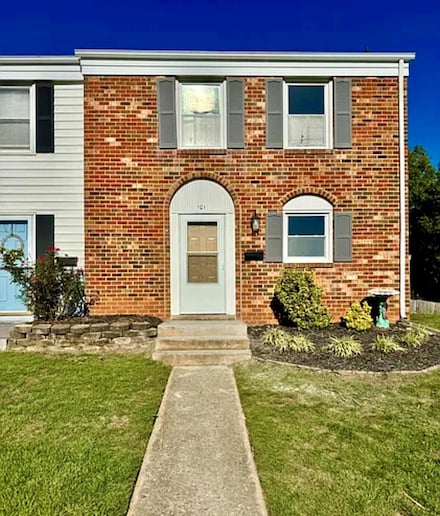 101 Oxford Square, Vinton, VA 24179