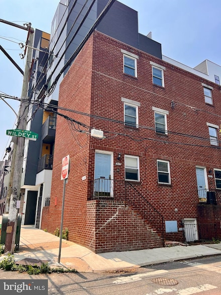 304 W Wildey St, Philadelphia, PA 19123