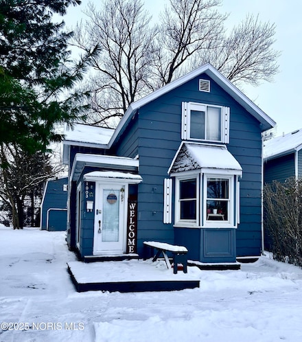 1003 Davidson St, Defiance, OH 43512