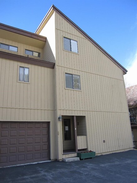 9 N Crawford Ave #2 Unit 2, June Lake, CA 93529