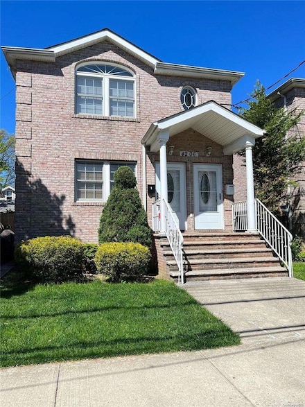42-06 216th St, Bayside, NY 11361