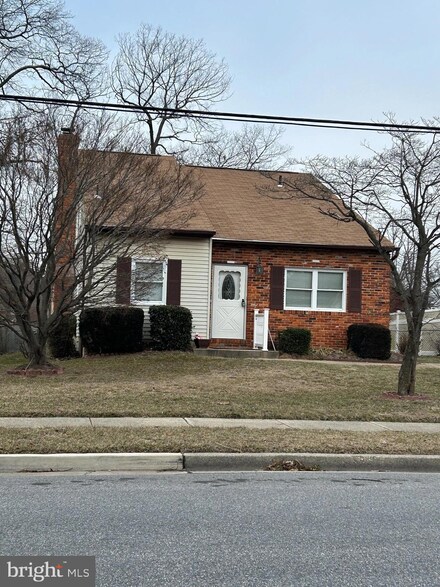 792 Stevenson Rd, Severn, MD 21144