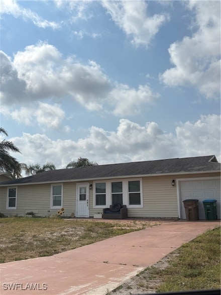 1614 NE 12th St, Cape Coral, FL 33909