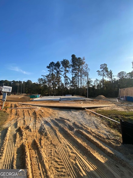 170 Foxridge Ct, Metter, GA 30439