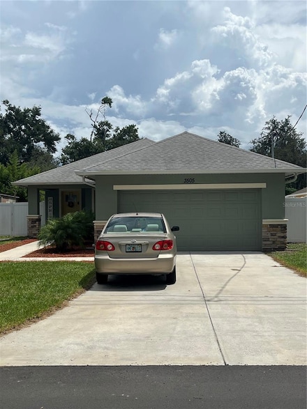 3505 Gloria Ave, Plant City, FL 33563