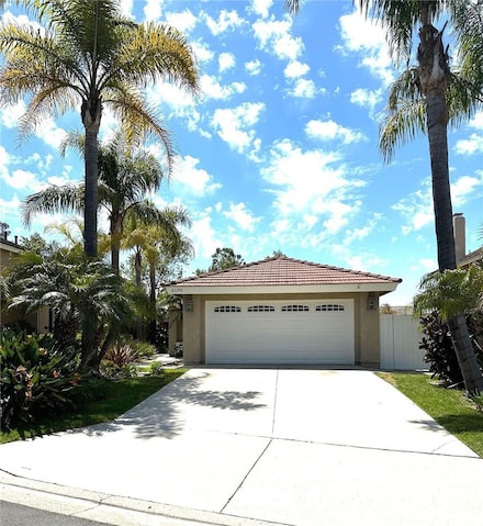 21195 Country Farm Ln, Trabuco Canyon, CA 92679