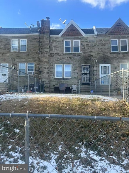 6314 Large St, Philadelphia, PA 19149