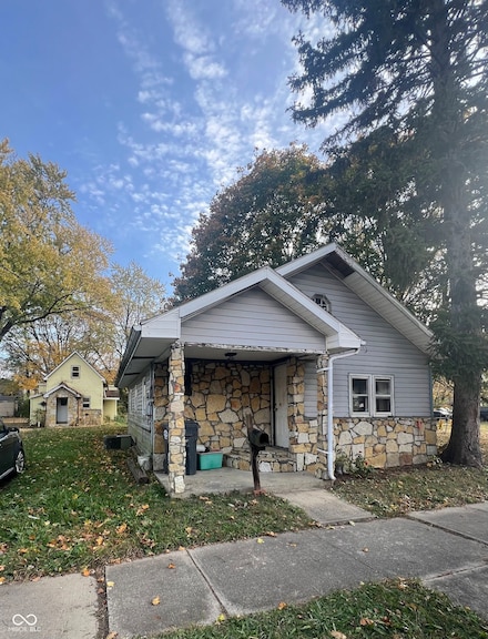 1732 Noble St, Anderson, IN 46016