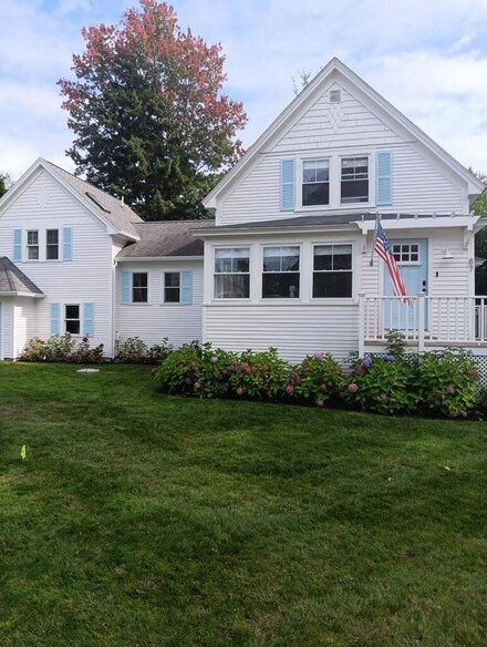 87 Boothby Rd, Kennebunk, ME 04043