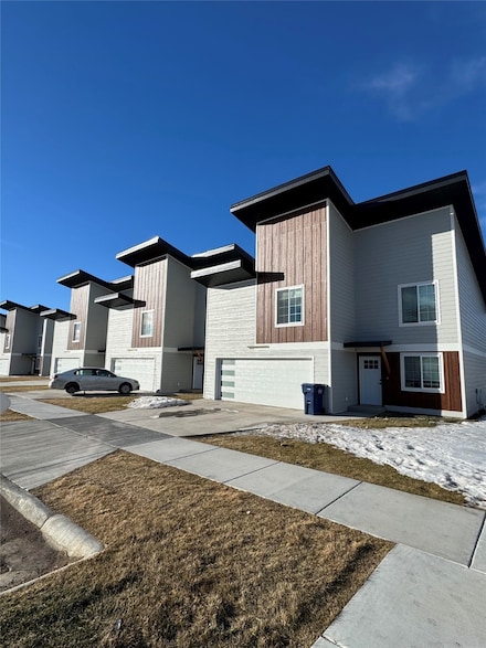 2402 Castle Pines Dr, Great Falls, MT 59405