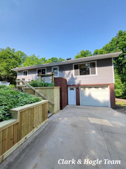 14264 Watson Rd, Bath, MI 48808