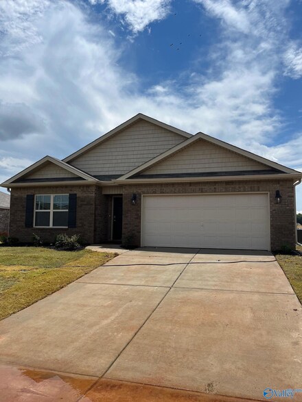 179 Tobin Ln, Hazel Green, AL 35750