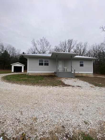 3461 S 90th Rd, Flemington, MO 65650
