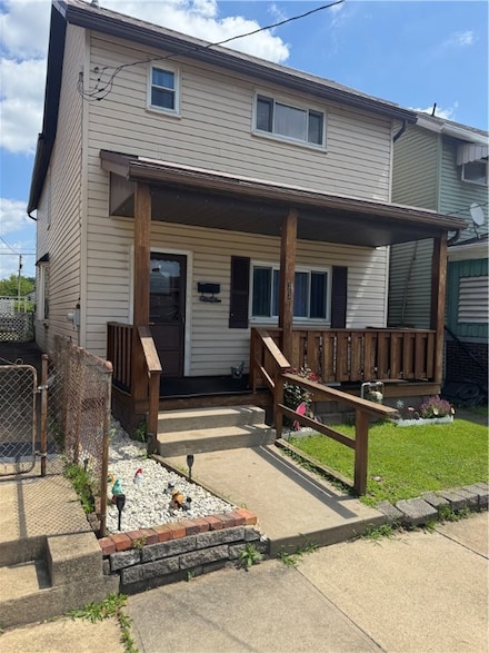 33 Spruce St, Natrona Heights, PA 15065