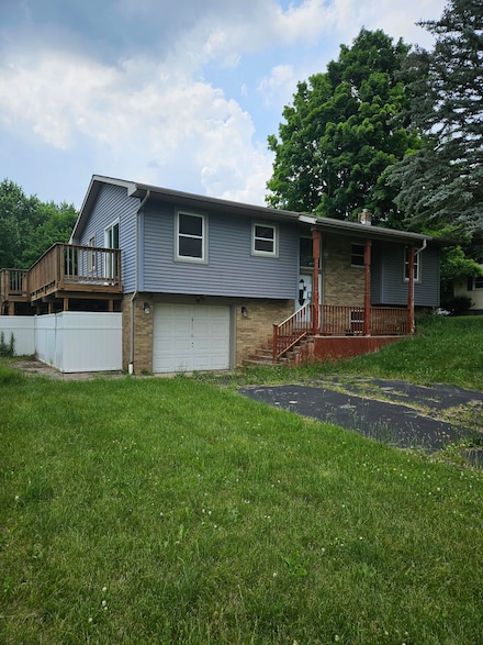 1077 Gidner Rd, Charlotte, MI 48813