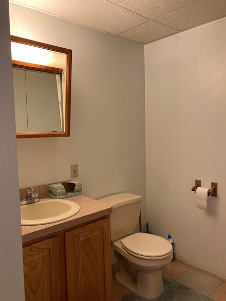 75 Old Prue Rd, Saint Johnsbury, VT 05819