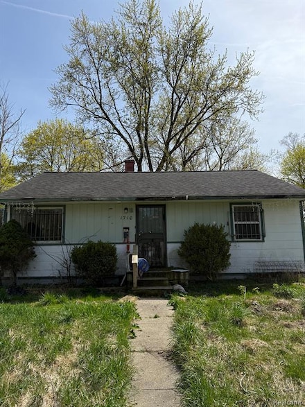1710 Polly St, Flint, MI 48505