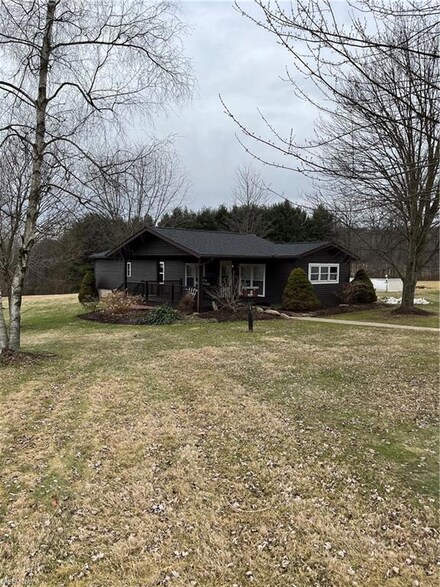 5730 State Route 514, Glenmont, OH 44628
