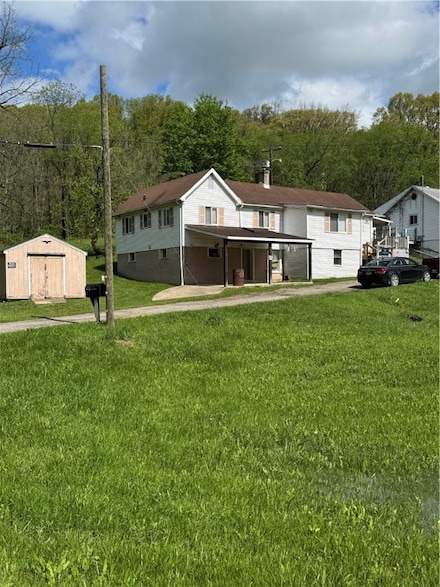 5 Navoski Ln, Burgettstown, PA 15021